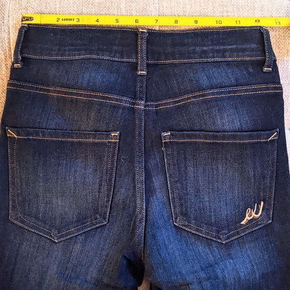 LIKE NEW! Express, Women's (4) High-Rise Legging Jeans, Distressed, Dark Wash - Picture 11 of 12
